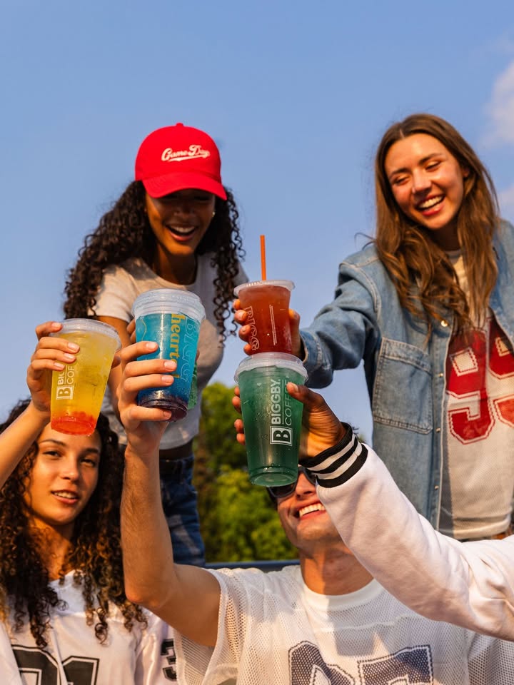 Your Friday lineup: good company, great games, and a $5 20oz specialty beverage...